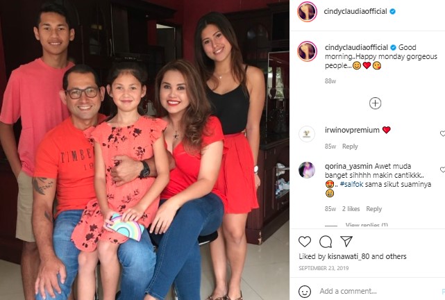 Jarang Terungkap! Putri Cindy Claudia Harahap Secantik Bidadari