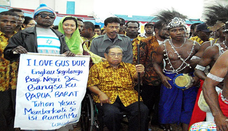 Mengenang Cara Gus Dur Memperlakukan Masyarakat Papua