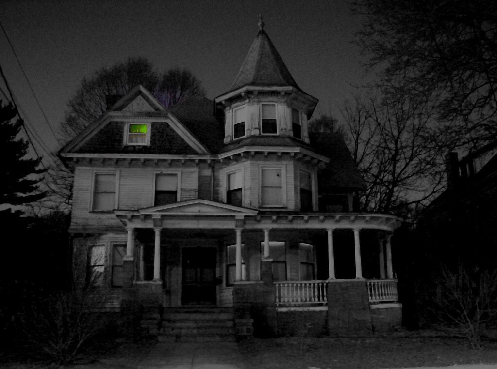 Ilustrasi rumah berhantu. Usir mereka dengan cara ini (Foto : Filckr) Ilustrasi rumah berhantu. Usir mereka dengan cara ini (Foto : Filckr)