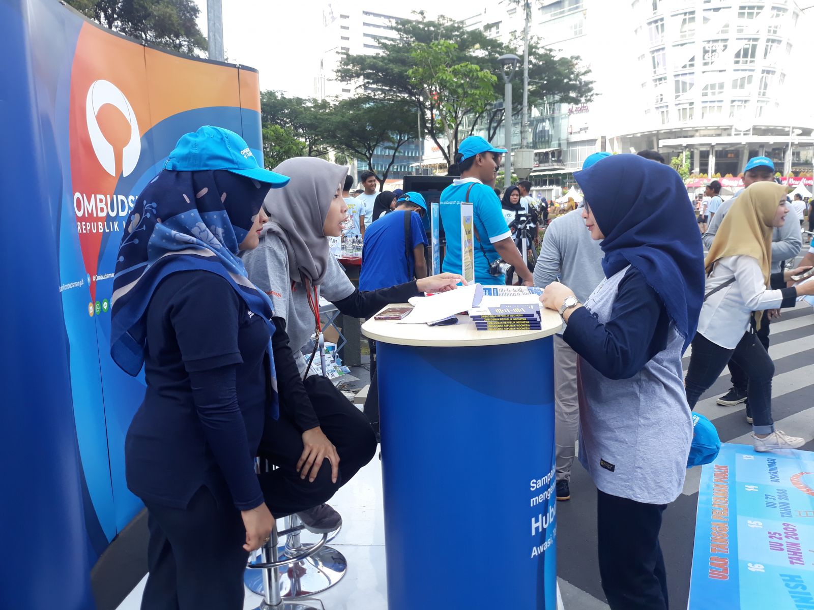 acara “Ombudsman di Titik Layanan” di CFD Jakarta. (Foto: Ririn/GenPI.co) acara “Ombudsman di Titik Layanan” di CFD Jakarta. (Foto: Ririn/GenPI.co)