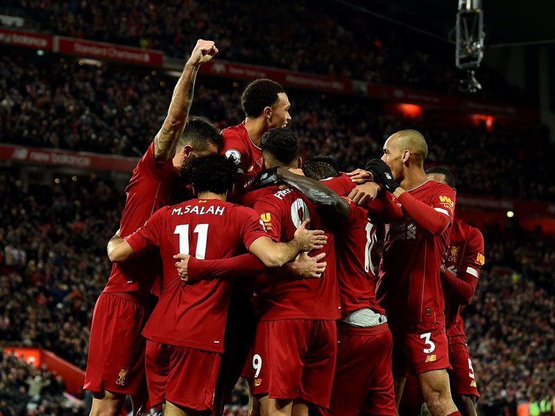 Liverpool benar-benar menggila ketika menjamu Manchester City pada lanjutan Premier League alias Liga Inggris 2019/2020. The Red, julukan Liverpool, sukses menghancurkan City dengan skor 3-1 (2-0) di Stadion Anfield, Minggu (10/11). Foto: Twitter Liverpoo Liverpool benar-benar menggila ketika menjamu Manchester City pada lanjutan Premier League alias Liga Inggris 2019/2020. The Red, julukan Liverpool, sukses menghancurkan City dengan skor 3-1 (2-0) di Stadion Anfield, Minggu (10/11). Foto: Twitter Liverpoo