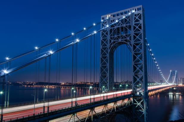 Jembatan George Washinton di New York ditutup karenan ada ancaman bom. (Foto: New York Post) Jembatan George Washinton di New York ditutup karenan ada ancaman bom. (Foto: New York Post)