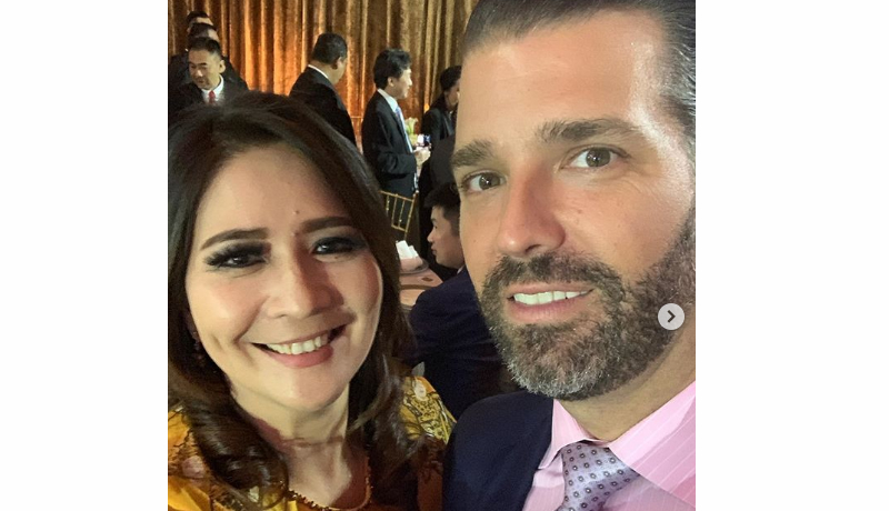 Ayahnya dirundung masalah di AS, Donald Trump Jr jalan-jalan ke Indonesia (Foto : IG Coreta Caroline) Ayahnya dirundung masalah di AS, Donald Trump Jr jalan-jalan ke Indonesia (Foto : IG Coreta Caroline)
