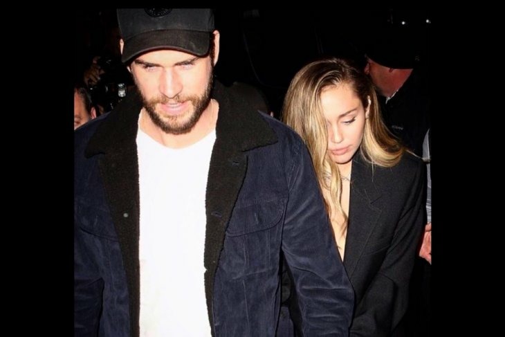 Tak bisa pertahankan pernikahan yang baru 8 bulan, Miley Cyrus dan 'abangnya Thor' Liam Hemsworth harus bercerai (Foto : Istimewa) Tak bisa pertahankan pernikahan yang baru 8 bulan, Miley Cyrus dan 'abangnya Thor' Liam Hemsworth harus bercerai (Foto : Istimewa)