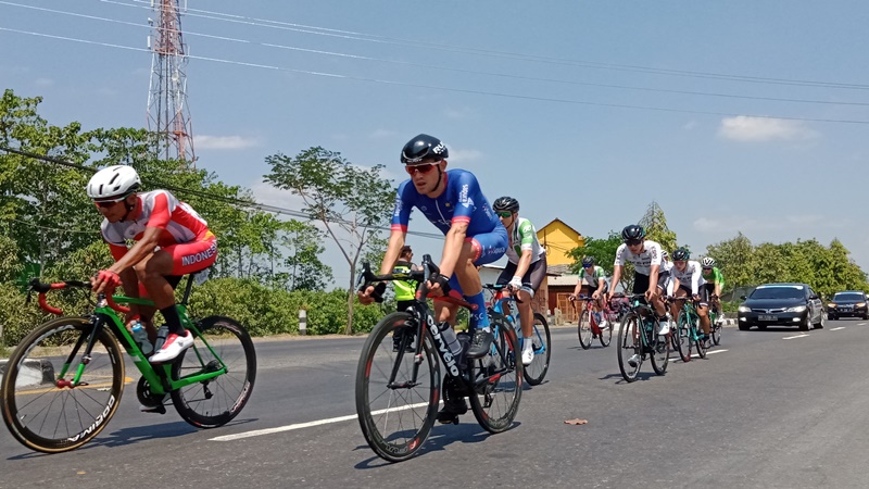 Etape I BRI Tour de Indonesia dilakukan Senin, 19 Agustus 2019 (foto: Ariyanto) Etape I BRI Tour de Indonesia dilakukan Senin, 19 Agustus 2019 (foto: Ariyanto)