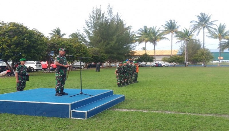 TNI menggelar apel pasukan operasi pengamanan VVIP Presiden Joko Widodo yang akan berkunjung ke Kabupaten Natuna, Kepri. Foto: Antara TNI menggelar apel pasukan operasi pengamanan VVIP Presiden Joko Widodo yang akan berkunjung ke Kabupaten Natuna, Kepri. Foto: Antara