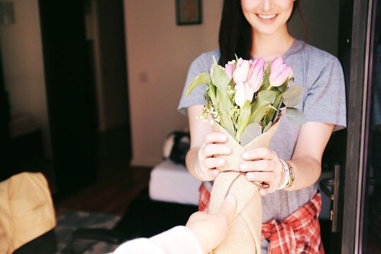 Bunga menjadi salah satu hadiah yang menarik untuk pasangan saat Valentine. (Foto: Pixabay) Bunga menjadi salah satu hadiah yang menarik untuk pasangan saat Valentine. (Foto: Pixabay)