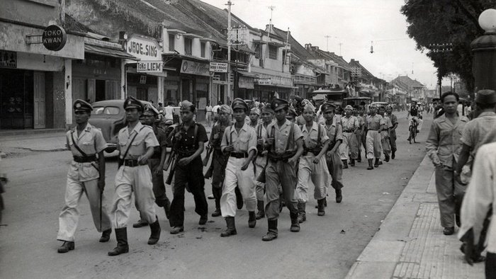 Tentara Republik di Yogyakarta pada Desember 1947 (foto: Spaarnestad Photo/Hugo Wilmar) Tentara Republik di Yogyakarta pada Desember 1947 (foto: Spaarnestad Photo/Hugo Wilmar)