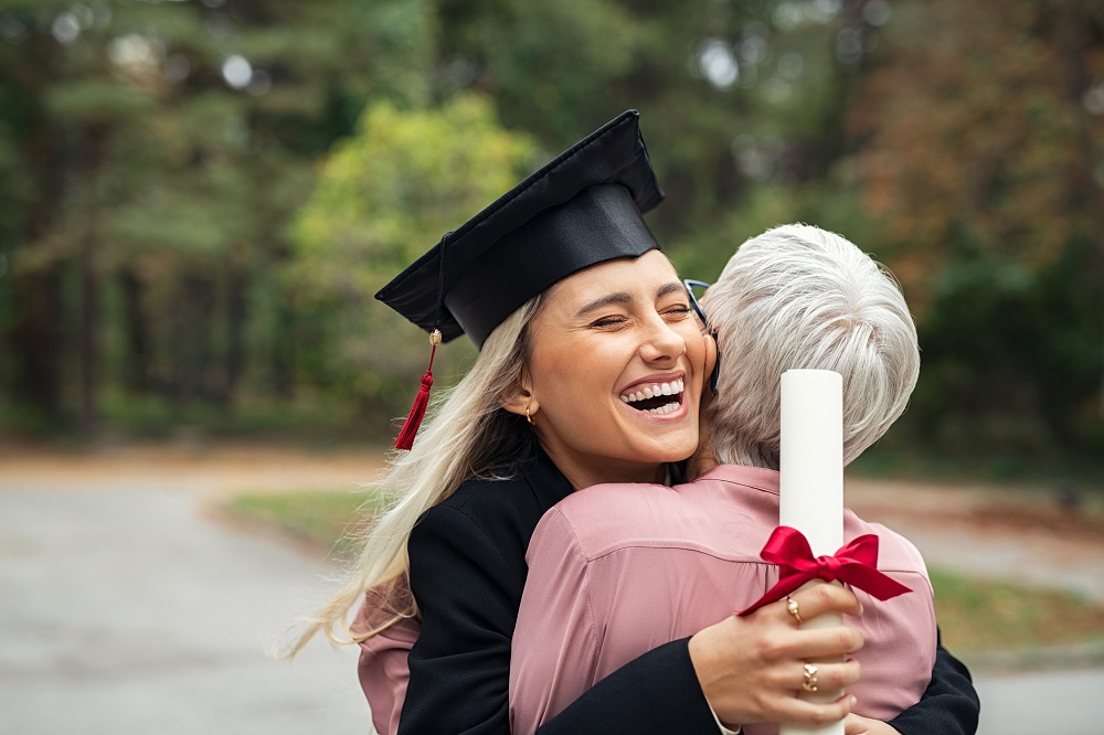 Mama adalah tempatmu menumpahkan segalanya. (Foto: Elements Envato) Mama adalah tempatmu menumpahkan segalanya. (Foto: Elements Envato)