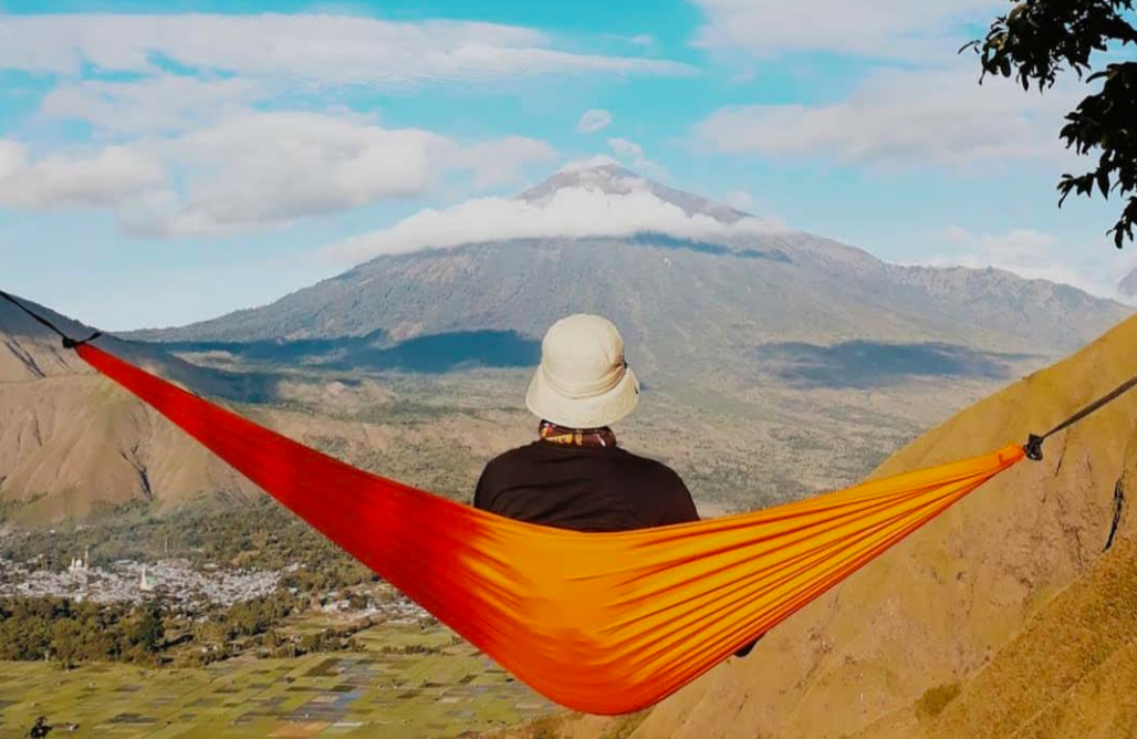 Pemandangan indah dari Bukit Mantong (Foto: Instagram/@onjiosaka) Pemandangan indah dari Bukit Mantong (Foto: Instagram/@onjiosaka)