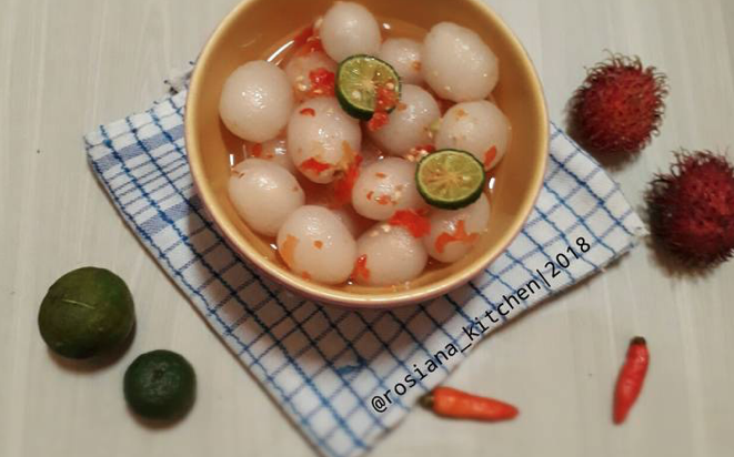 Asinan rambutan yang enak. (Foto: Cookpad) Asinan rambutan yang enak. (Foto: Cookpad)