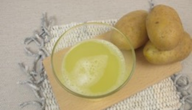 ilustrasi : Jus kentang bermanfaat bagi kesehatan ( foto : Shutterstock ) ilustrasi : Jus kentang bermanfaat bagi kesehatan ( foto : Shutterstock )