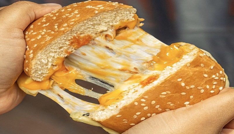Mozarella cheese burger. Foto: Instagram_burgerking Mozarella cheese burger. Foto: Instagram_burgerking
