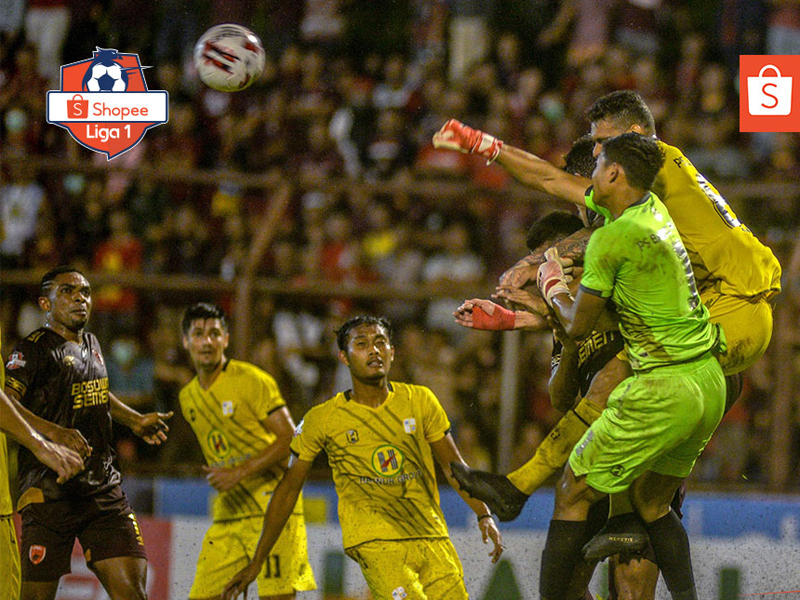 PSM Makassar ditahan imbang Barito Putera dengan skor 1-1 di Stadion Andi Mattalata, Minggu (15/3). Foto: Twitter/Liga1Match PSM Makassar ditahan imbang Barito Putera dengan skor 1-1 di Stadion Andi Mattalata, Minggu (15/3). Foto: Twitter/Liga1Match
