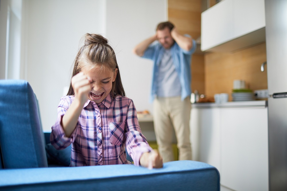 Aanak akan ikut berterika jika ayah dan bunda kerp meneriakinya. (Foto: Elements Envato) Aanak akan ikut berterika jika ayah dan bunda kerp meneriakinya. (Foto: Elements Envato)