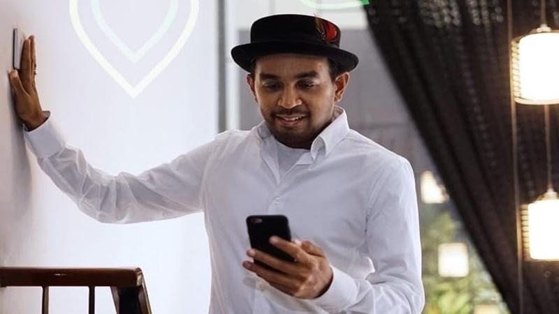 Mendiang Glenn Fredly, musisi legendari Indonesia. (Foto: Instagram/Glenn Fredly) Mendiang Glenn Fredly, musisi legendari Indonesia. (Foto: Instagram/Glenn Fredly)