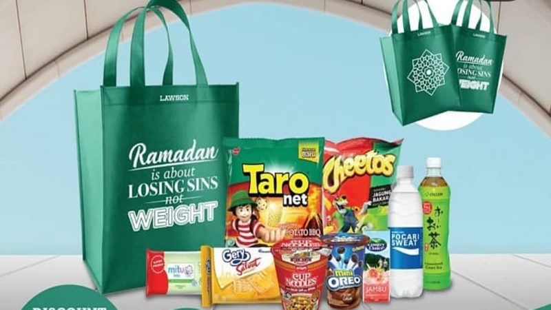 Lawson beri promo sejumlah produk dalam tas belanja kain (foto: SC IG @lawson_indonesia) Lawson beri promo sejumlah produk dalam tas belanja kain (foto: SC IG @lawson_indonesia)