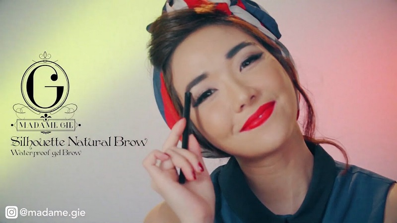 Madame Gie Silhouette Natural Brow (Foto : Youtube Madame Gie) Madame Gie Silhouette Natural Brow (Foto : Youtube Madame Gie)