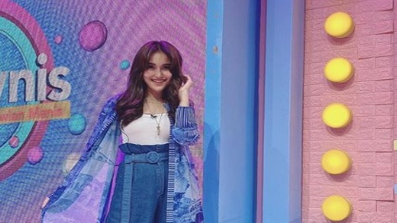 Ayu Ting Ting ulang tahun ke-28 pada 20 Juni 2020 (foto: SC IG @ayutingting92) Ayu Ting Ting ulang tahun ke-28 pada 20 Juni 2020 (foto: SC IG @ayutingting92)