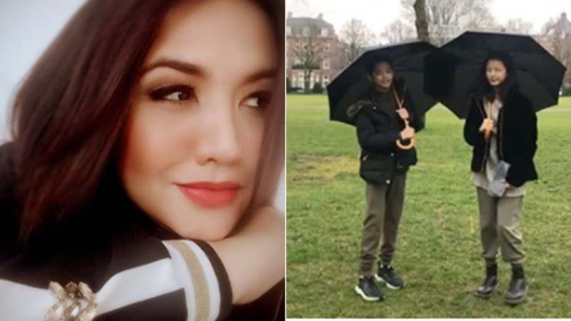 Cornelia Agatha dan dua anak kembarnya yang telah remaja (foto: SC IG @perempuanpanggung) Cornelia Agatha dan dua anak kembarnya yang telah remaja (foto: SC IG @perempuanpanggung)