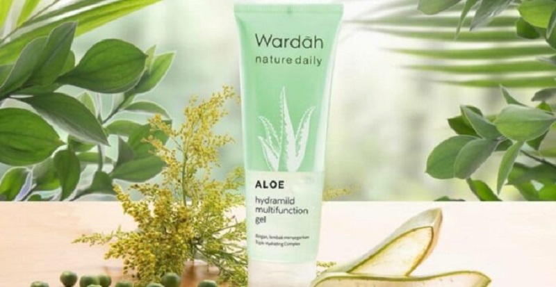 Wardah Nature Daily Aloe Hydramild Multifunction Gel ( foto: Tokopedia) Wardah Nature Daily Aloe Hydramild Multifunction Gel ( foto: Tokopedia)