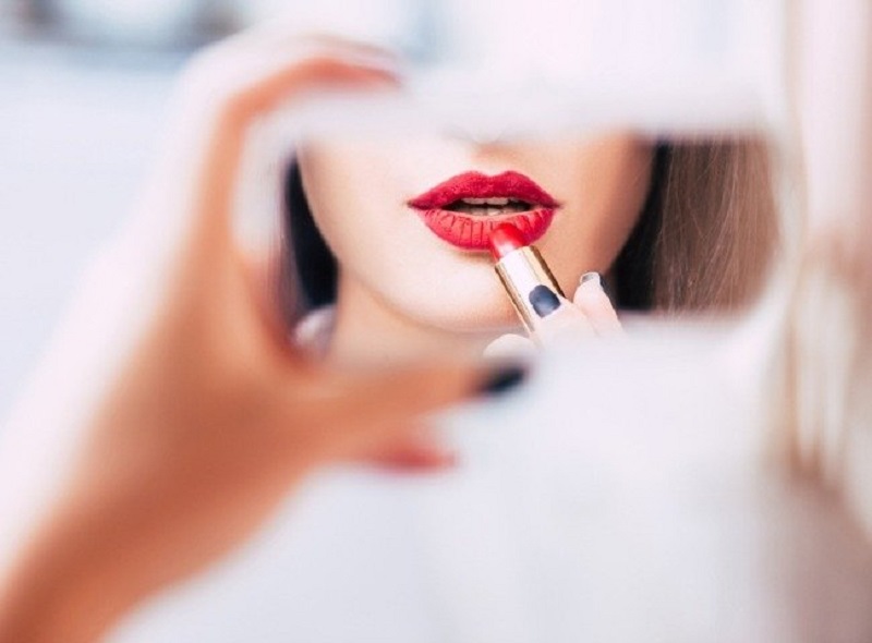 ilustrasi: warna lipstik red love (sumber : pixabay) ilustrasi: warna lipstik red love (sumber : pixabay)
