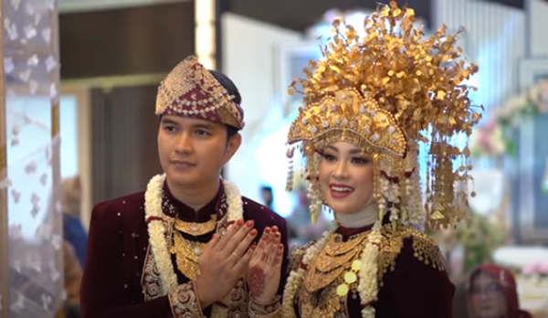 Aldi Taher menikah untuk ketiga kalinya (foto: SC IG Foto: SC YouTube alditaher tv) Aldi Taher menikah untuk ketiga kalinya (foto: SC IG Foto: SC YouTube alditaher tv)