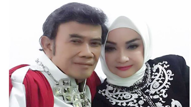 Rhoma Irama dan Ricca Rachim (foto: SC IG @riccarhoma) Rhoma Irama dan Ricca Rachim (foto: SC IG @riccarhoma)