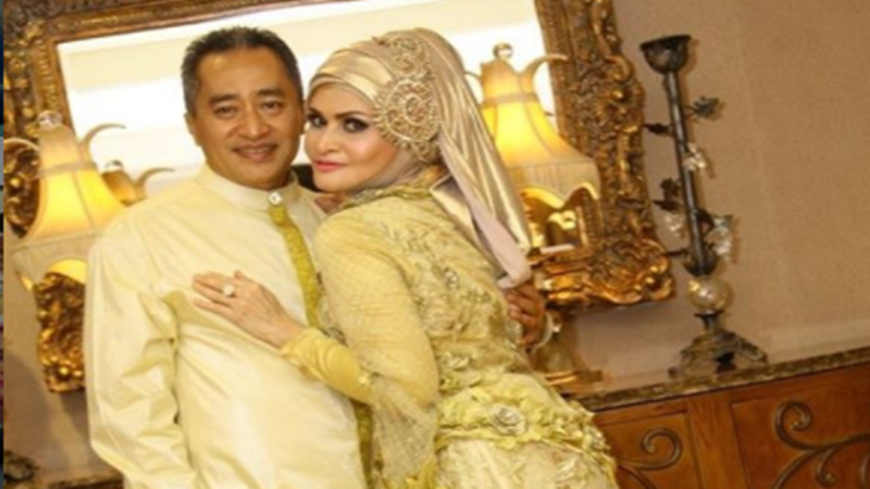 Cut Yanthi dan suami yang selalu tampil mesra (foto: SC IG @cut_yanthi) Cut Yanthi dan suami yang selalu tampil mesra (foto: SC IG @cut_yanthi)