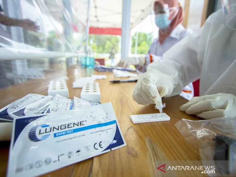 Lungene Rapid Test. Foto: Bayu Pratama/Antara Lungene Rapid Test. Foto: Bayu Pratama/Antara
