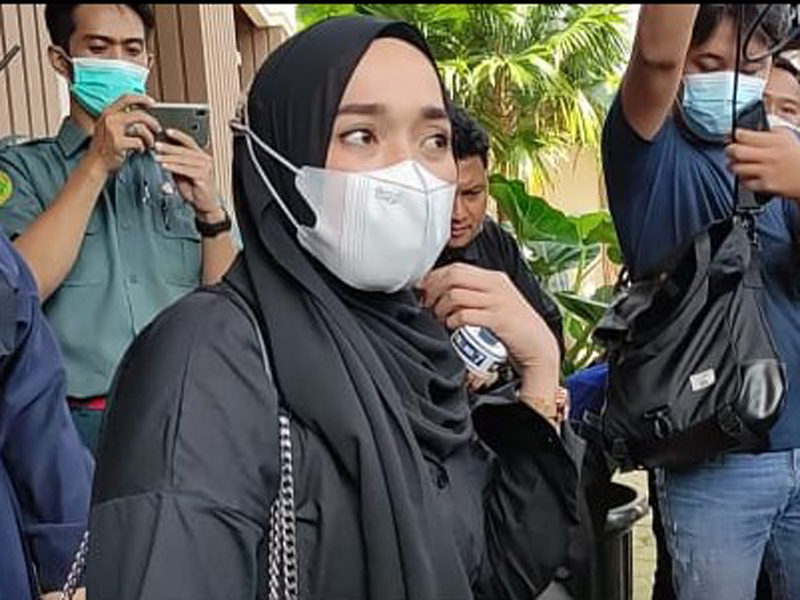 Sidang cerai Ririe Fairus dan Ayus Sabyan digelar di Pengadilan Agama Jakarta Utara, Rabu (3/3). Foto: Firda Junita/JPNN.com/GenPI.co Sidang cerai Ririe Fairus dan Ayus Sabyan digelar di Pengadilan Agama Jakarta Utara, Rabu (3/3). Foto: Firda Junita/JPNN.com/GenPI.co