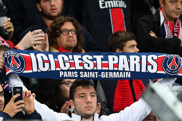 Suporter PSG. Foto: Frank Fife/AFP Suporter PSG. Foto: Frank Fife/AFP