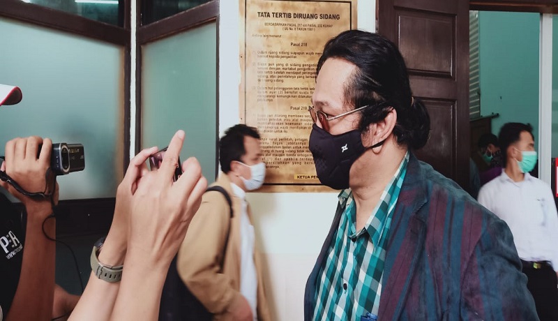 Kuasa hukum penggugat, JJ Amstrong Sembiring. FOTO: GenPI Kuasa hukum penggugat, JJ Amstrong Sembiring. FOTO: GenPI