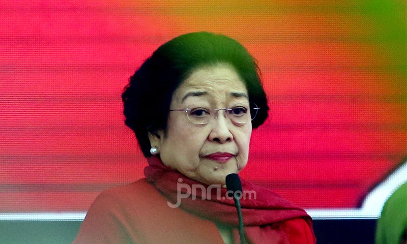 PDIP Dapat 3 Rekor Muri, Ucapan Rocky Gerung Bikin Megawati Lemas (Foto: Jpnn/Ricardo) PDIP Dapat 3 Rekor Muri, Ucapan Rocky Gerung Bikin Megawati Lemas (Foto: Jpnn/Ricardo)