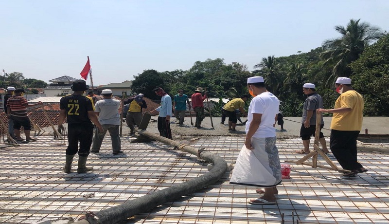 Pondok Pesantren Salafiah Tajul Falah di Cipanas, Kabupaten Lebak. FOTO: GenPI.co Pondok Pesantren Salafiah Tajul Falah di Cipanas, Kabupaten Lebak. FOTO: GenPI.co
