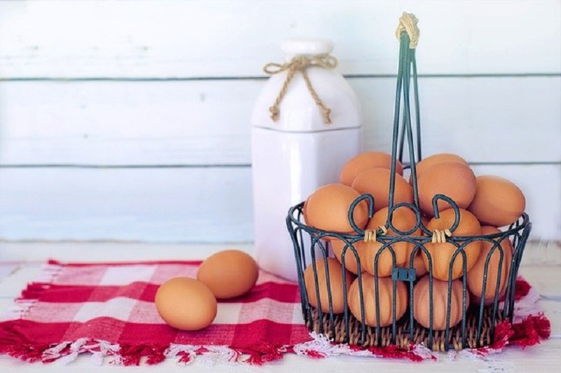 ilustrasi: putih telur dan almond bisa mewujudkan wajah glowing ( foto: pixabay) ilustrasi: putih telur dan almond bisa mewujudkan wajah glowing ( foto: pixabay)