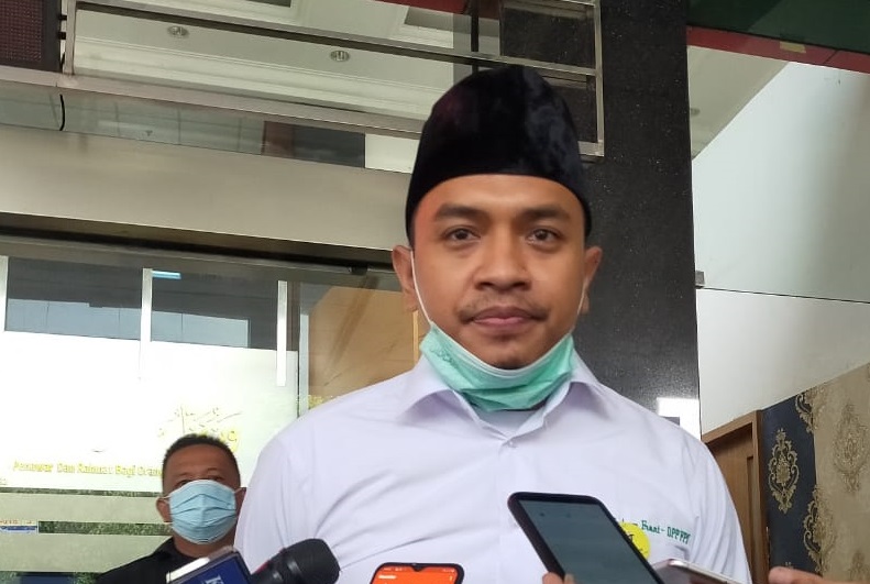 Kuasa Hukum Habib Rizieq Shihab, Aziz Yanuar. (Foto: Radar Bogor via JPNN) Kuasa Hukum Habib Rizieq Shihab, Aziz Yanuar. (Foto: Radar Bogor via JPNN)