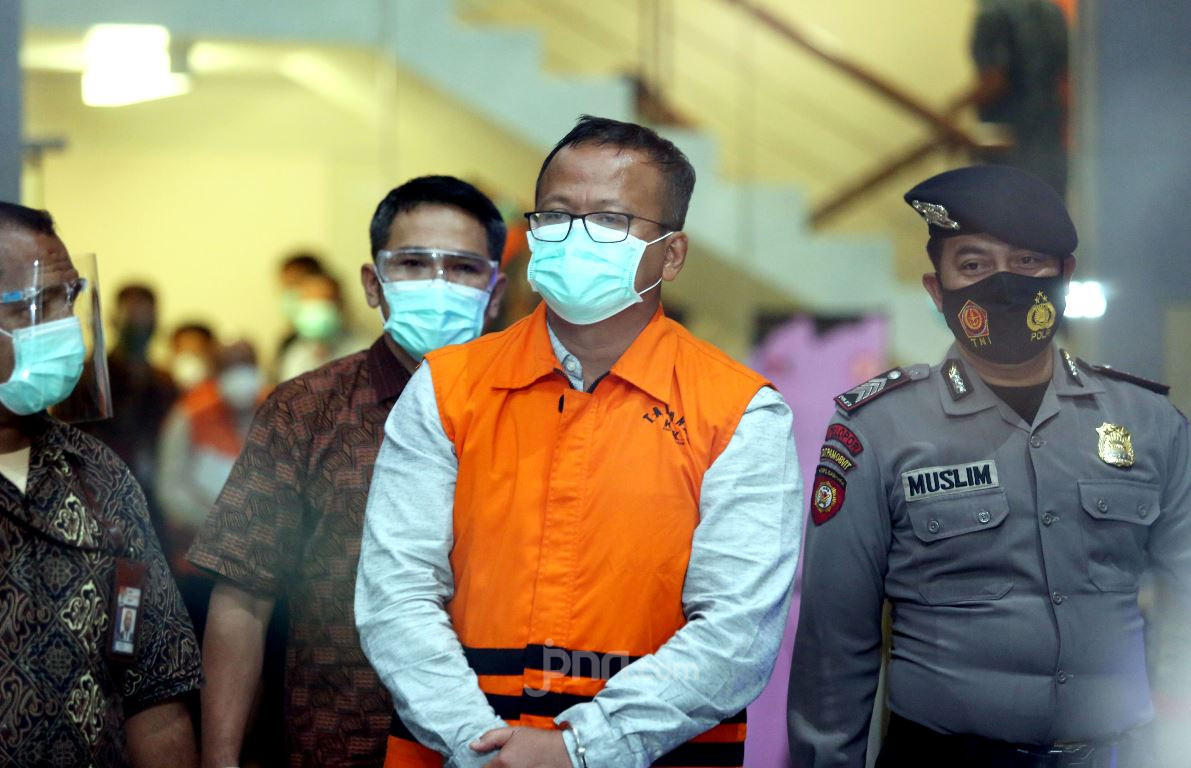 Edhy Prabowo Ditahan KPK. (Foto: Jpnn/Ricardo) Edhy Prabowo Ditahan KPK. (Foto: Jpnn/Ricardo)