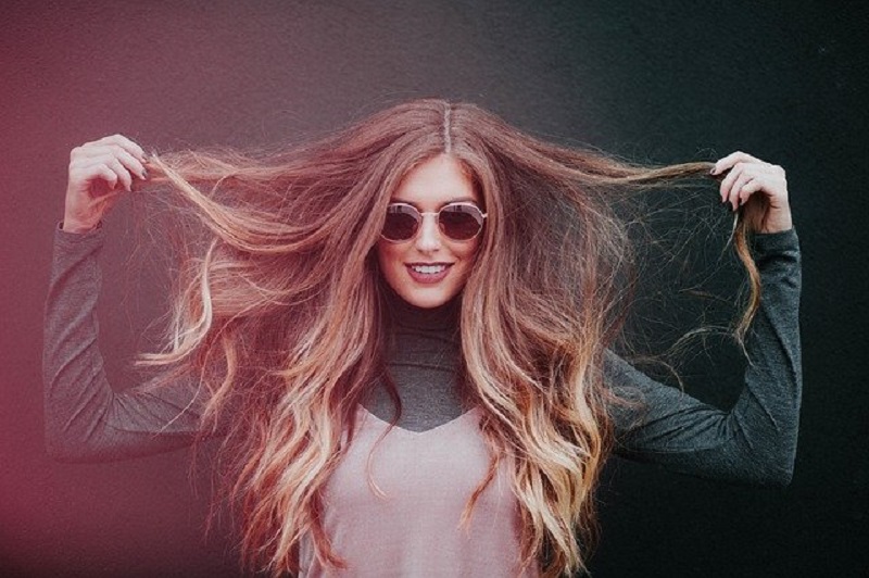 ilustrasi: rambut berwarna ( foto: unsplash) ilustrasi: rambut berwarna ( foto: unsplash)
