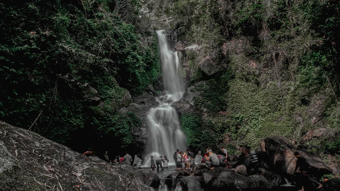 Air Terjun Sekar Langit (Foto: Instagram/@bagusarave) Air Terjun Sekar Langit (Foto: Instagram/@bagusarave)