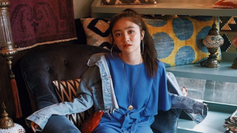 Selebgram Febby Rastanty sangat piawai dalam mix and match OOTD miliknya (foto: SC IG Foto: SC IG @febbyrastanty) Selebgram Febby Rastanty sangat piawai dalam mix and match OOTD miliknya (foto: SC IG Foto: SC IG @febbyrastanty)