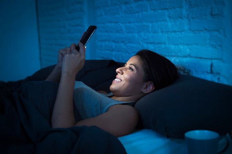 ilustrasi: bahaya keseringan main smartphone, bisa menyebabkan penyakit ini ( foto: pixabay) ilustrasi: bahaya keseringan main smartphone, bisa menyebabkan penyakit ini ( foto: pixabay)