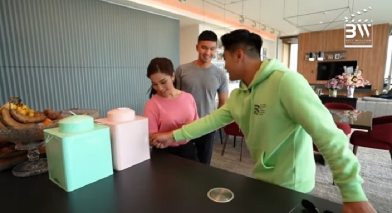 Nikita Willy dan Indra Priawan (Foto: Youtube Boy Wiliam) Nikita Willy dan Indra Priawan (Foto: Youtube Boy Wiliam)