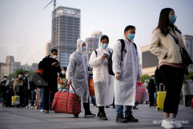 Ilustrasi-Para peneliti WHO tiba di China. Foto: Reuters. Ilustrasi-Para peneliti WHO tiba di China. Foto: Reuters.