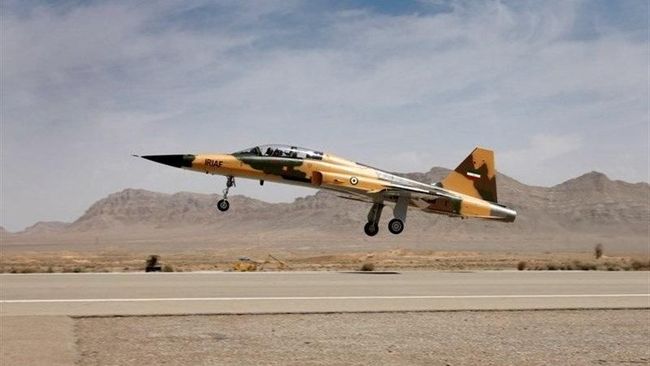 Jet tempur Iran. Foto: Tasnim News Agency/Handout via Reuters. Jet tempur Iran. Foto: Tasnim News Agency/Handout via Reuters.