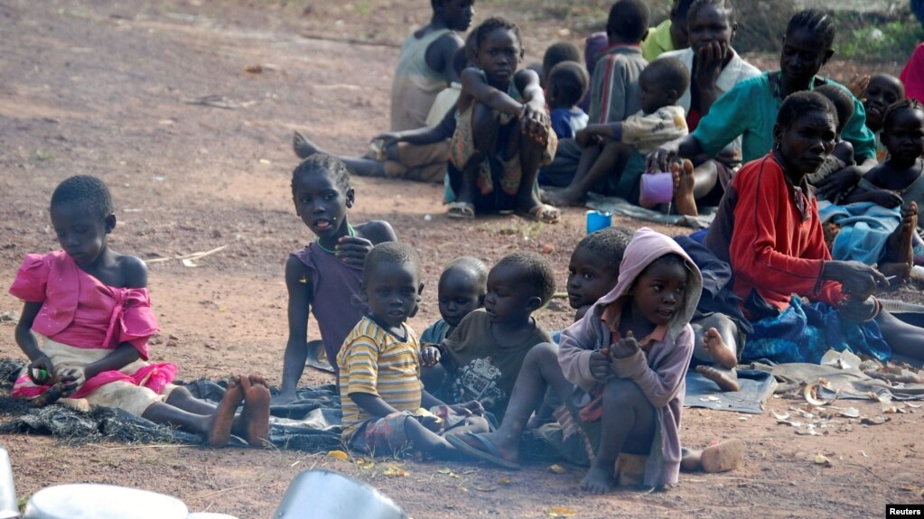 Ilustrasi-Anak-anak di desa Karukwat, provinsi Orientale, Republic Demokratik Kongo. Foto: Reuters. Ilustrasi-Anak-anak di desa Karukwat, provinsi Orientale, Republic Demokratik Kongo. Foto: Reuters.