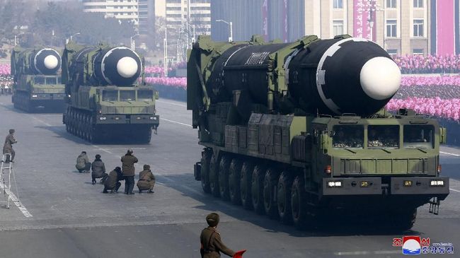 Parade militer Korea Utara. Foto: Dok. KCNA/via Reuters. Parade militer Korea Utara. Foto: Dok. KCNA/via Reuters.