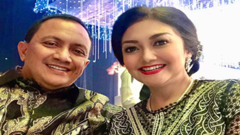 Bella Saphira dan suami (foto: SC IG @bellasaphiraofficial) Bella Saphira dan suami (foto: SC IG @bellasaphiraofficial)