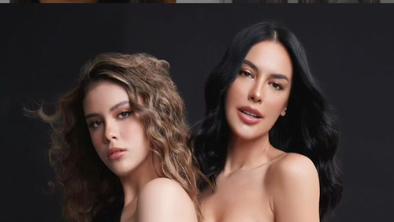 Sophia Latjuba dan Manuella yang mirip banget dengannya (sumber foto: SC IG @sophia_latjuba88) Sophia Latjuba dan Manuella yang mirip banget dengannya (sumber foto: SC IG @sophia_latjuba88)