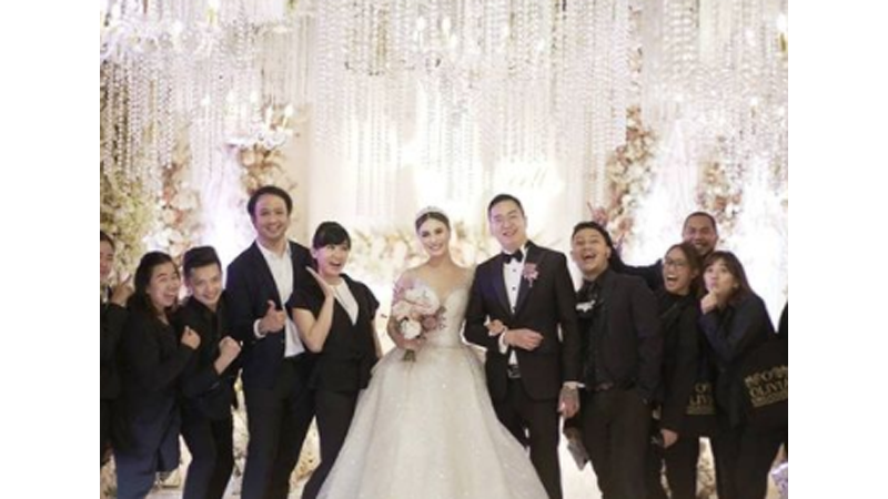 Marcella Daryanani menikah dengan Willy (foto: SC IG @oliviaorganizer) Marcella Daryanani menikah dengan Willy (foto: SC IG @oliviaorganizer)